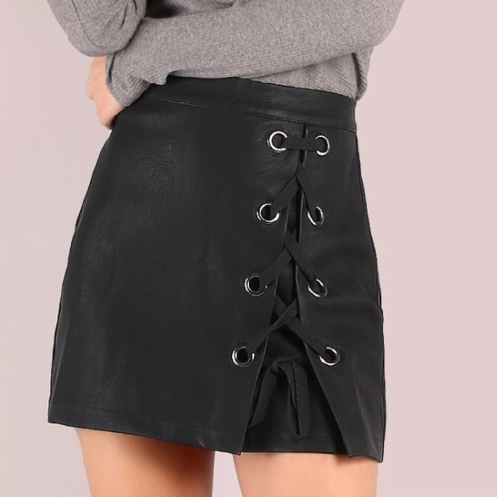 Le Lis Black A-Line Faux Leather Mini Skort with Tie Front and Slit